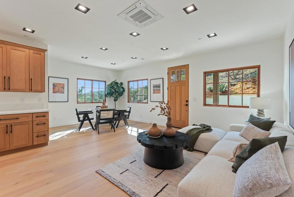 Rancho Santa Fe - Residential