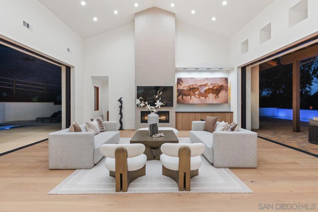 Rancho Santa Fe - Residential