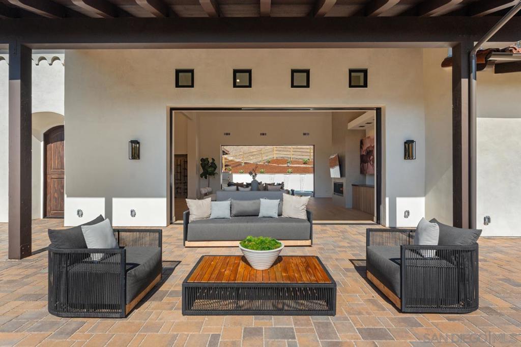 Rancho Santa Fe - Residential