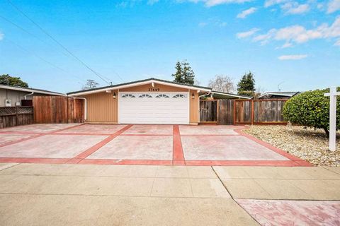 Photo of 27669 27669 Loyola ave Ave, Hayward, CA 94545 (MLS # 41123648)