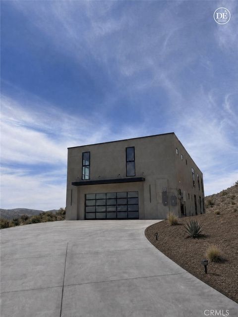 Photo of 27937 Whisper Ln, Temecula, CA 92590 (MLS # IV26090347)