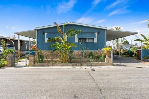 Photo of 216 Vivian Lane, Bakersfield, CA 93308 (MLS # SR26052616)