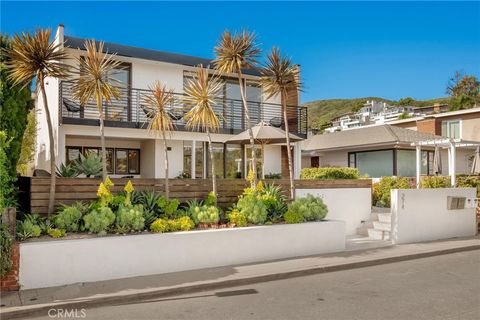 Tiny photo for 274 Grandview St, Laguna Beach, CA 92651 (MLS # LG26017822)