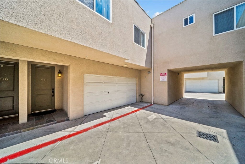 7132 Farralone 205