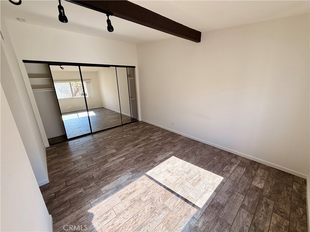 33401 Nottingham Way B