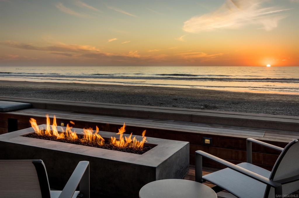 Del Mar - Residential