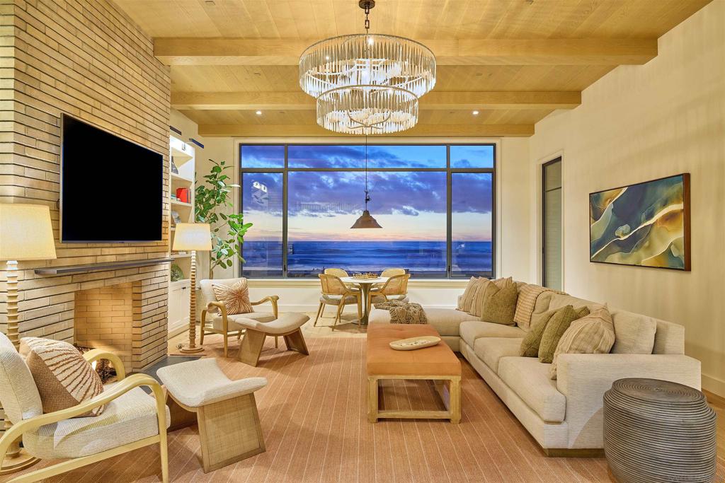 Del Mar - Residential