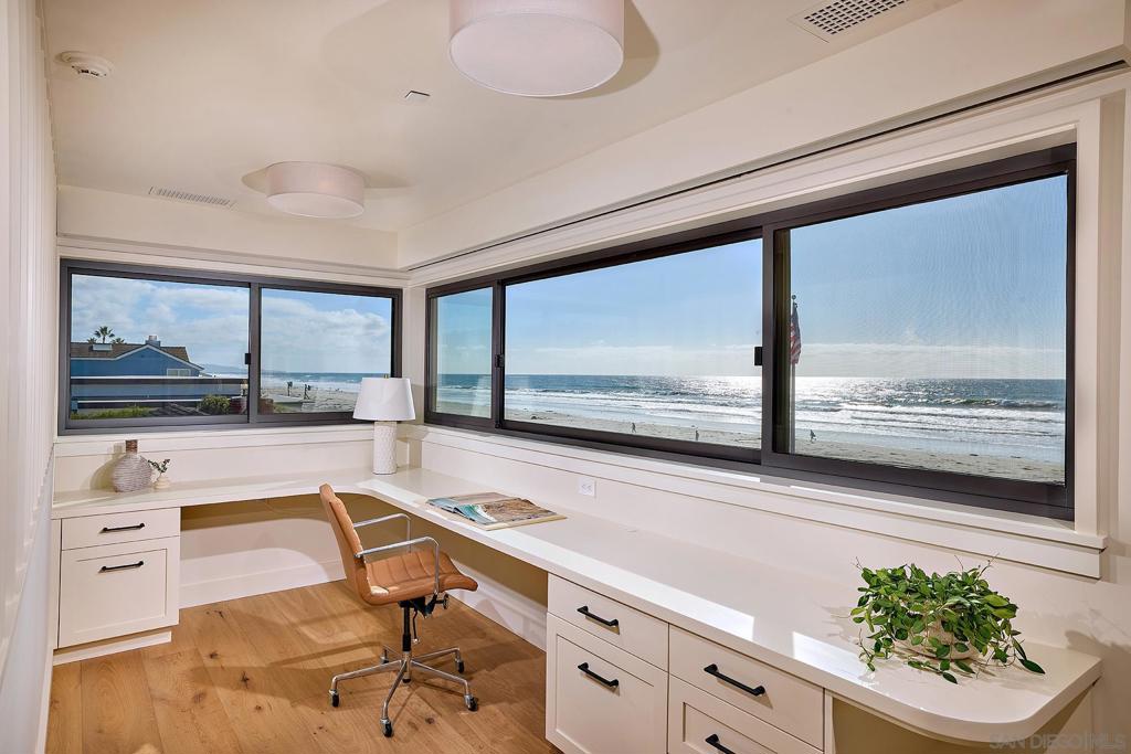 Del Mar - Residential