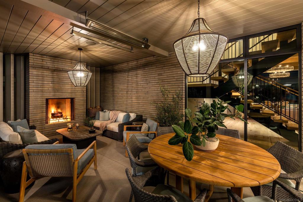 2920 Camino Del Mar