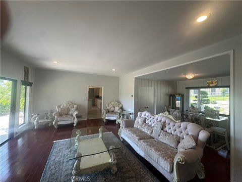 Photo of 1201 Imperial DR, Glendale, CA 91207 (MLS # GD26225333)