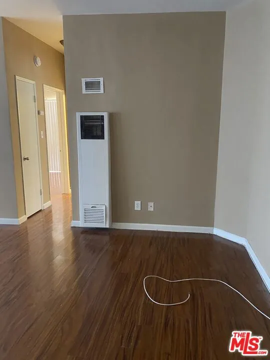 Los Angeles, California 90025, United States, 1 Bedroom Bedrooms, ,1 BathroomBathrooms,Residential,Active,226448