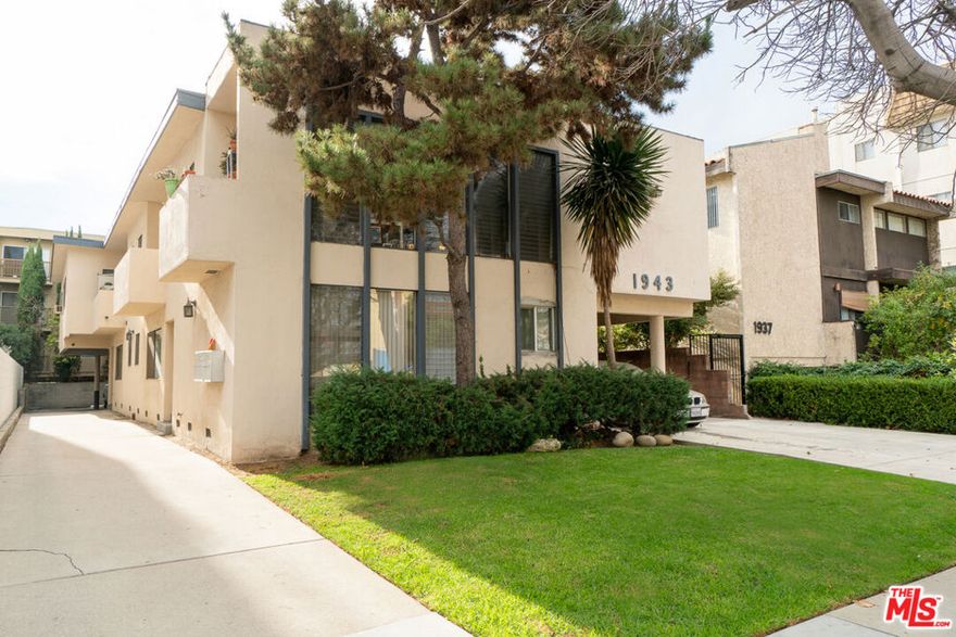 Spacious 1 bedroom / 1 bath in Prime West LA / Westwood location. Unit features hardwood laminated floor throughout. White Oak kitchen cabinetry with Stainless steel refrigerator and stove and Granite counter tops. Bathroom features new tiles, vanity and fixtures. Bedroom has plenty of closet space and mirrored sliding doors. Assigned parking spot. Paid water & trash. Prime Westside central location within minutes to Westwood, UCLA, Century City, Beverly Hills, Brentwood Santa Monica and newly renovated Century City Mall.