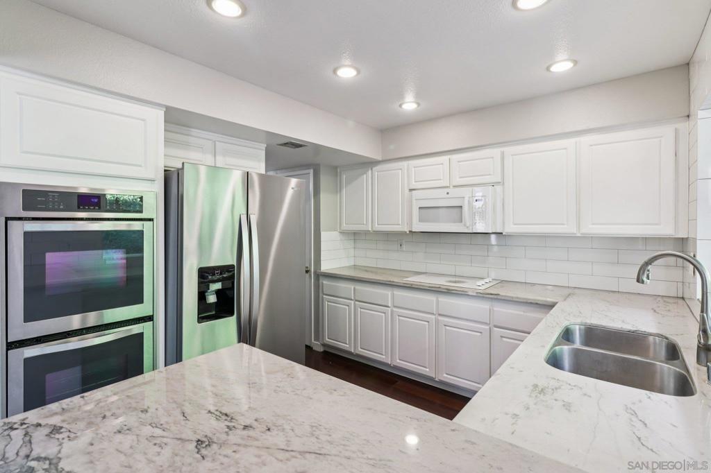 Del Cerro - Residential
