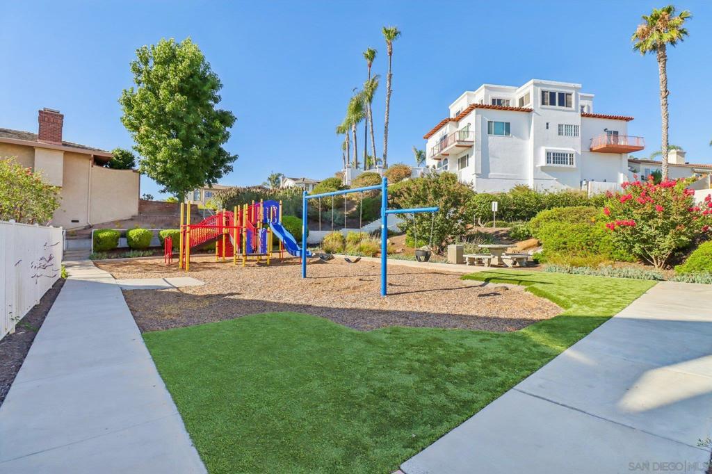 Del Cerro - Residential