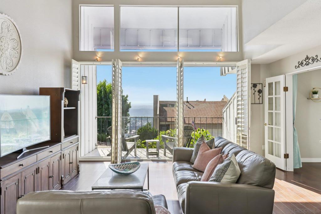 Del Cerro - Residential