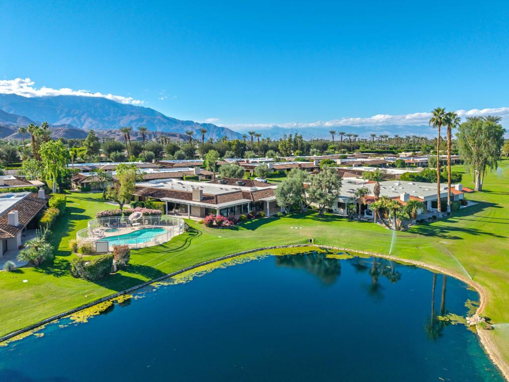 The Springs C.C. - Residential