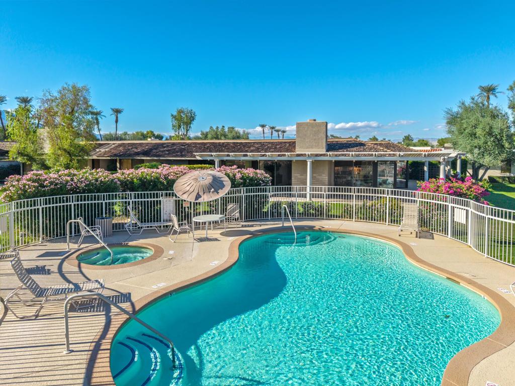 The Springs C.C. - Residential