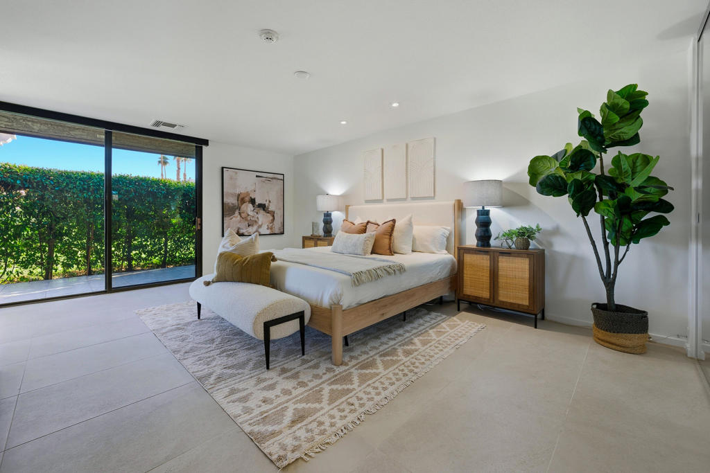 The Springs C.C. - Residential