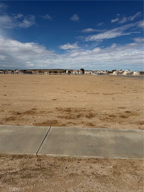 Photo of 9 Lakeview, Helendale, CA 92342 (MLS # HD26195028)