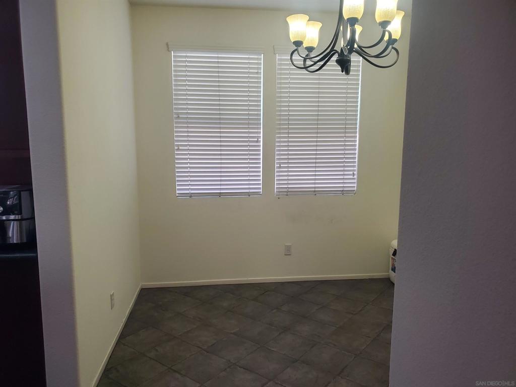8806 Appleblossom Ct 4