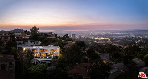 Photo of 2826 Las Alturas Street, Los Angeles, CA 90068 (MLS # 26665147)