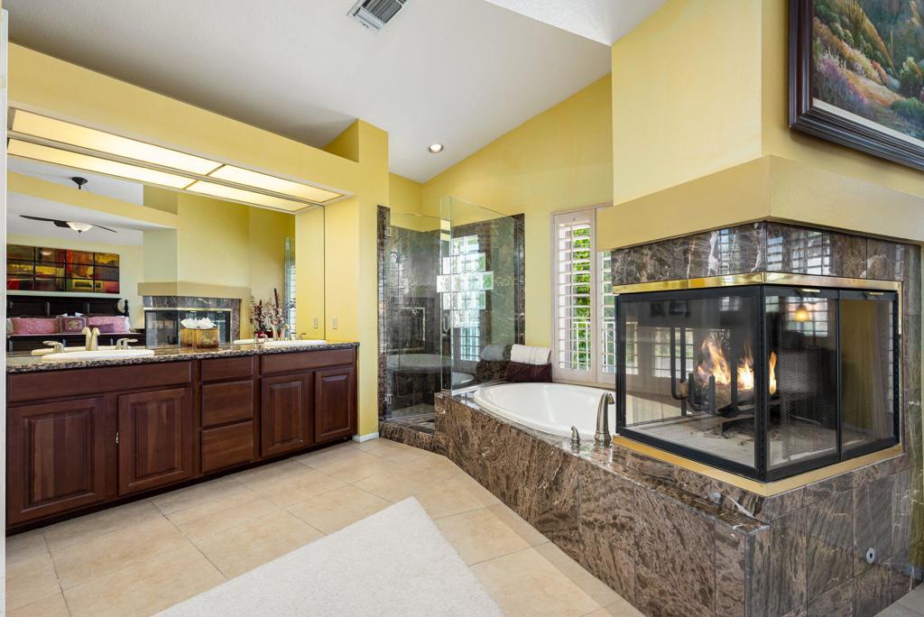 Desert Falls The Lin - Residential