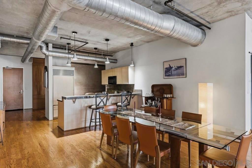 877 Island Ave 203