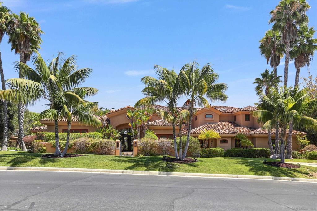 6102 Avenida Alteras