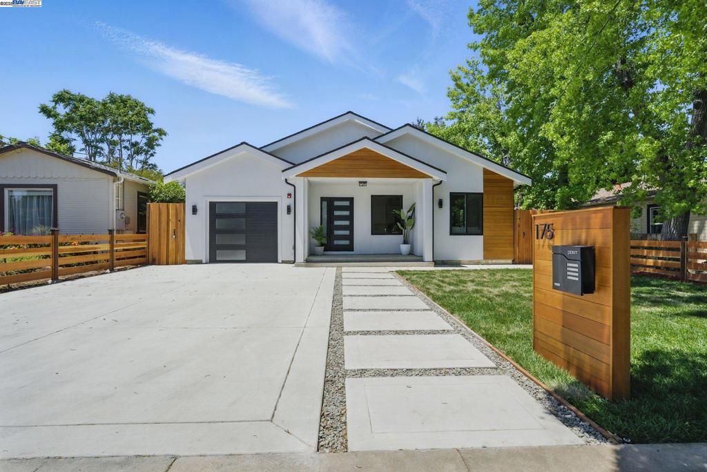 listing image 130723563425042299395