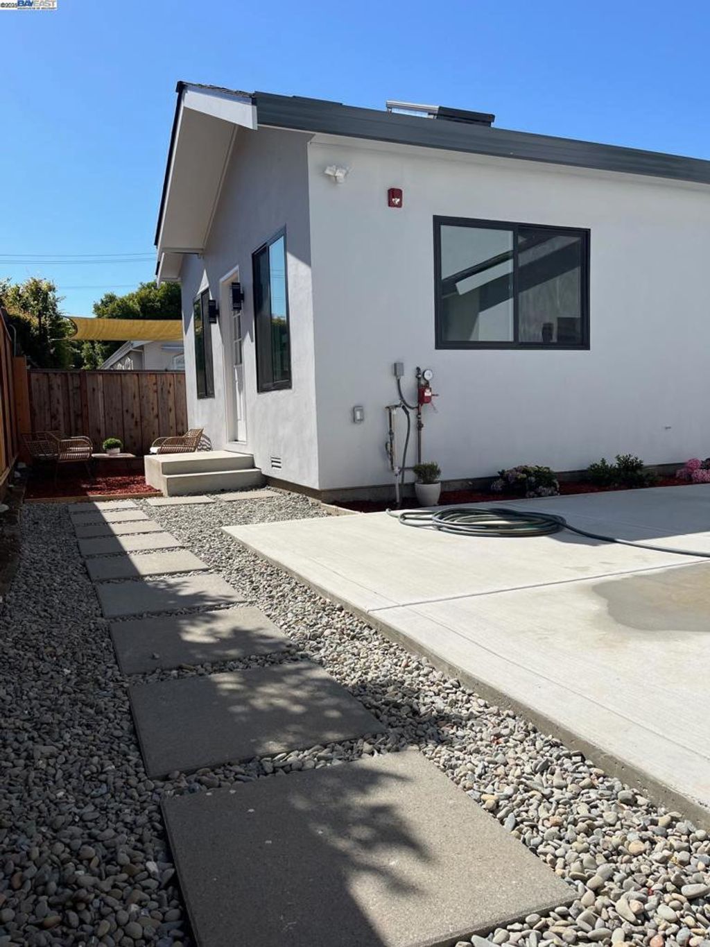 listing image 130724079977808706402
