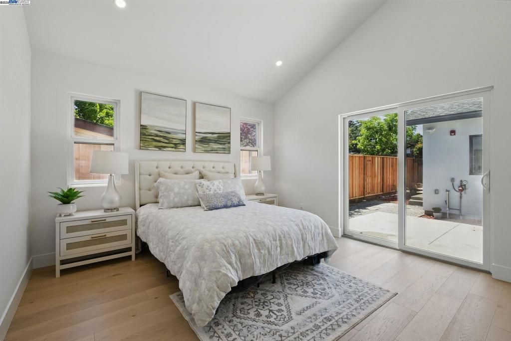 listing image 130724826604519894772