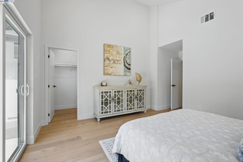 listing image 130727720861995732235
