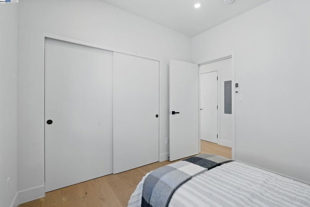 listing image 130724112770338035336
