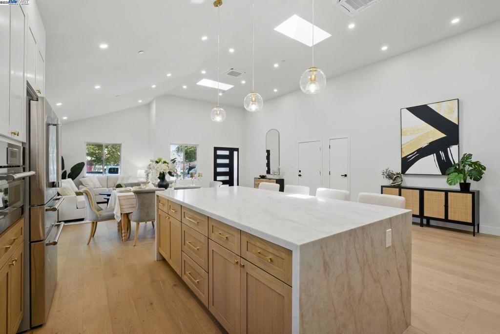 listing image 130728430196506484241