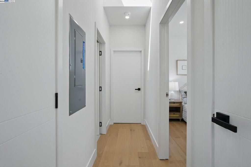 listing image 130721870532064412005