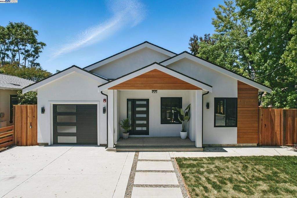 listing image 130724275025134983391