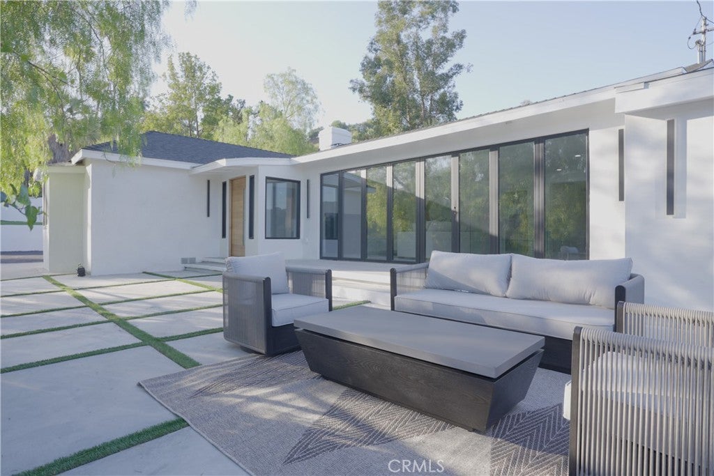 2600 Topanga Skyline