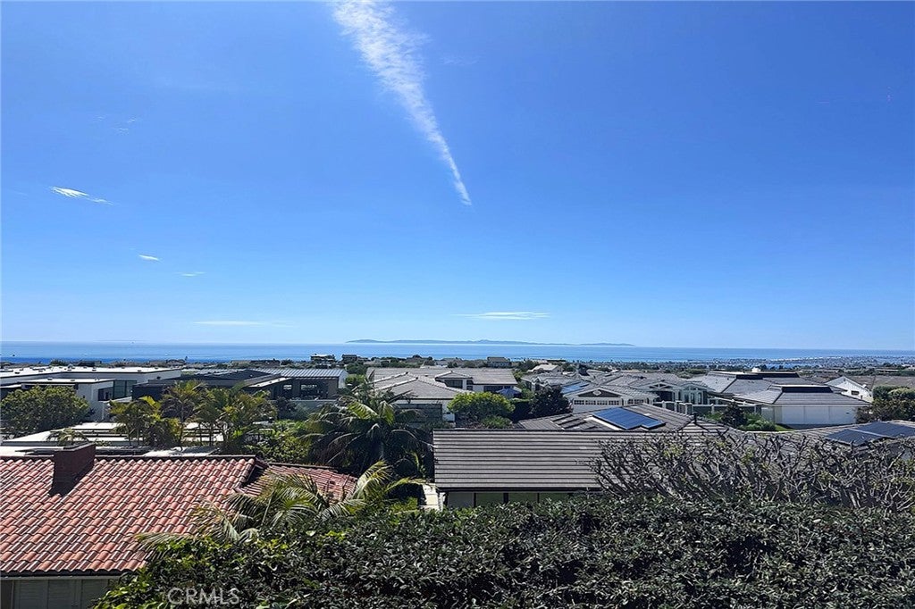 Photo of 1307 Seacrest DR, Corona Del Mar, CA 92625 (MLS # NP26207759)