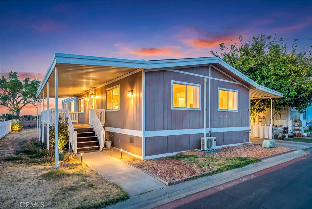 2330 E Avenue J8 6