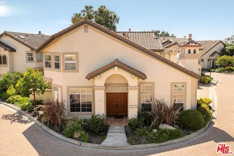 Photo of 1256 Cravens Lane #3, Carpinteria, CA 93013 (MLS # 26805311)