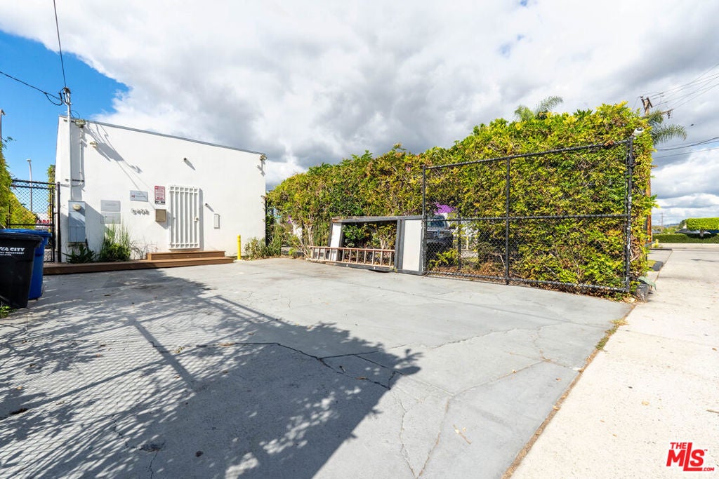 5408 Sepulveda Boulevard