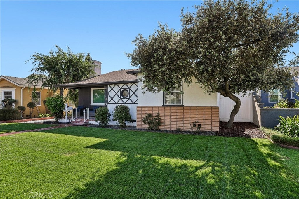 3927 Gaviota