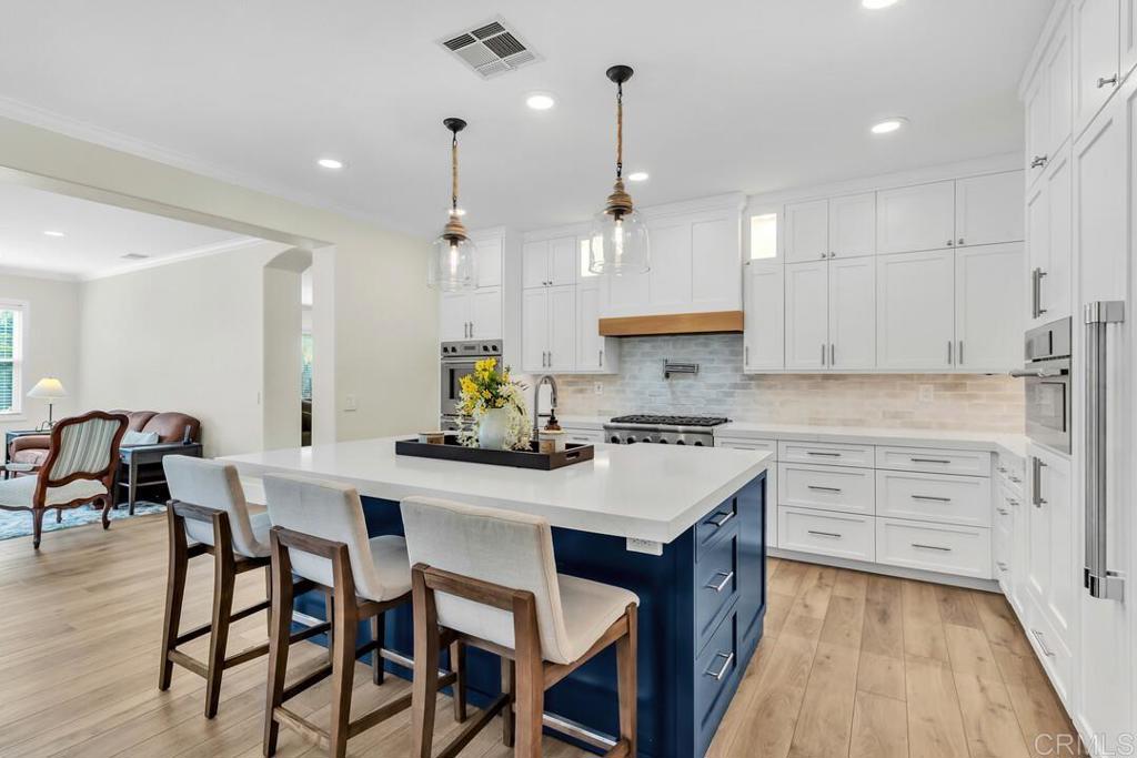 1404 Logan Court