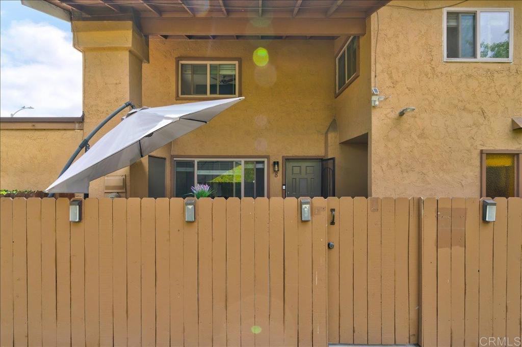 1453 Melrose Ave 8
