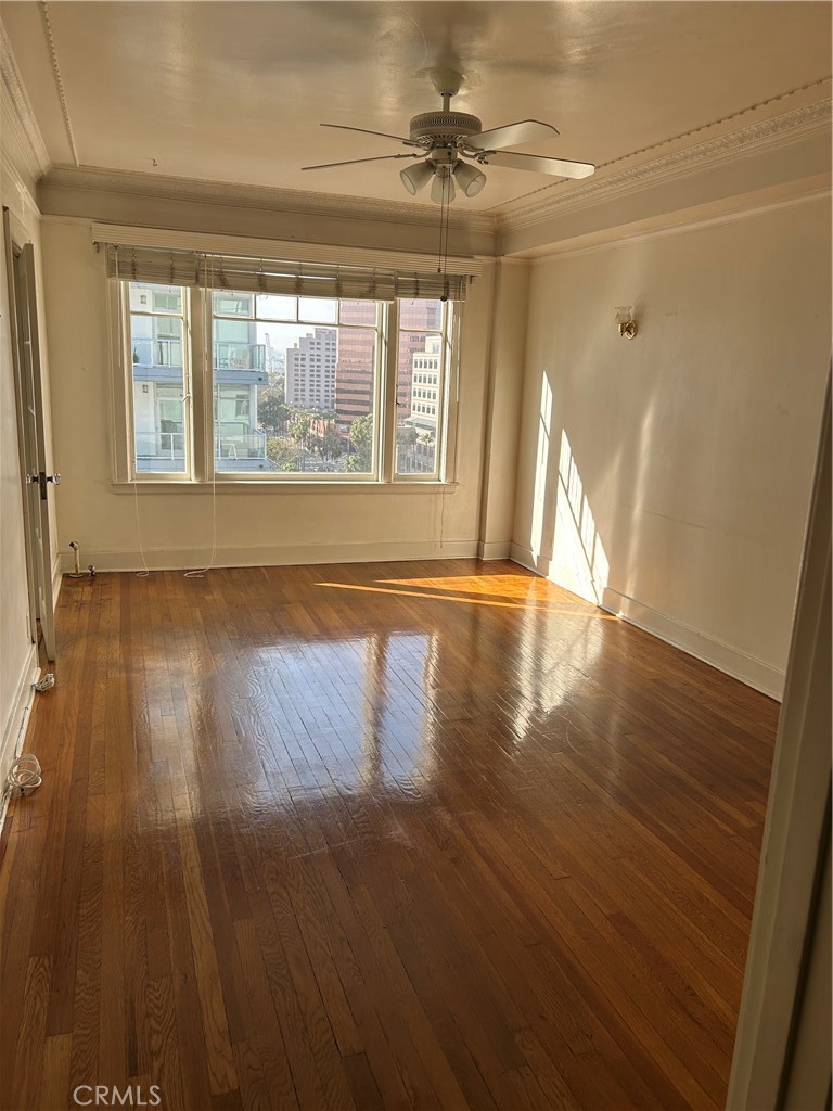 360 W Ocean Boulevard 1106