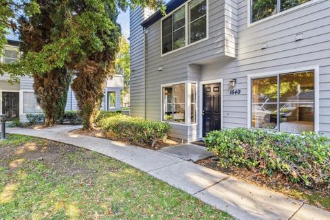 Photo of 1640 Parkview Green Circle, San Jose, CA 95131 (MLS # ML82044252)
