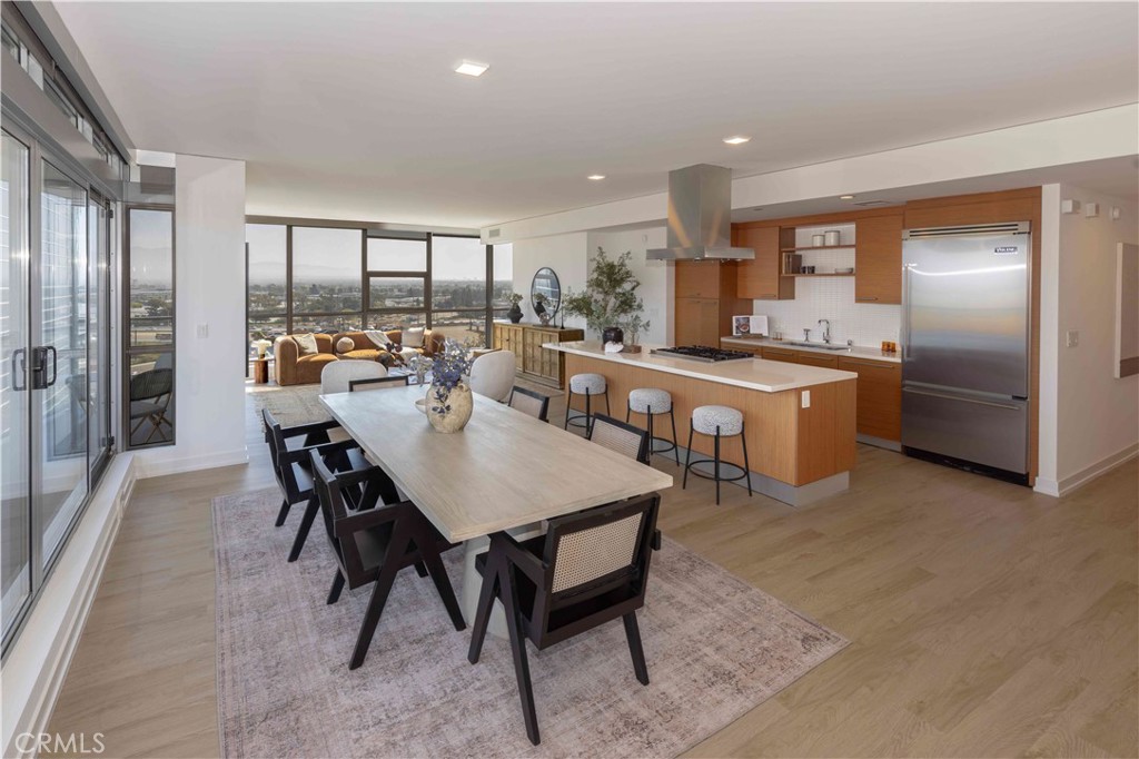 9 MacArthur Place 602