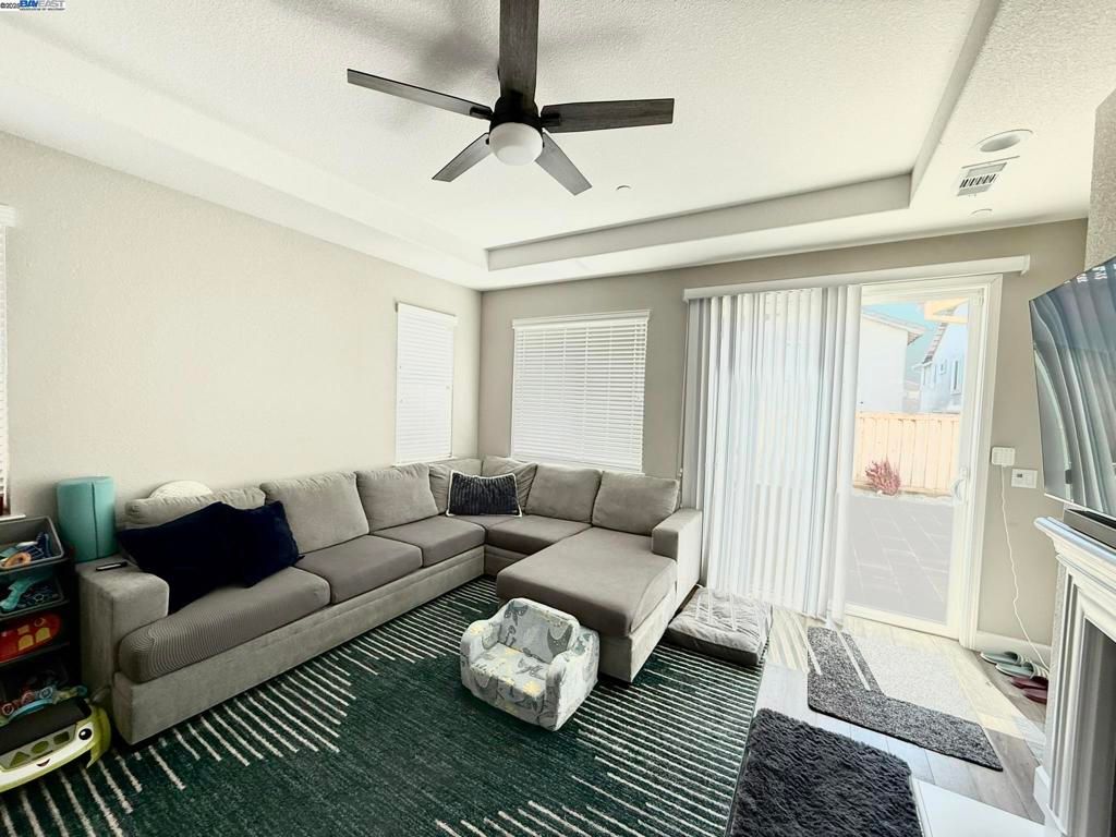 listing image 130723091726952780151