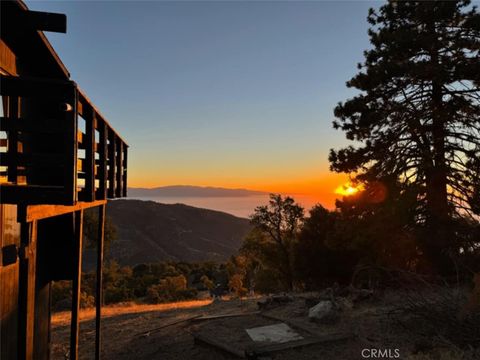 Photo of 27380 Deertrail Drive, Tehachapi, CA 93561 (MLS # PW25225775)
