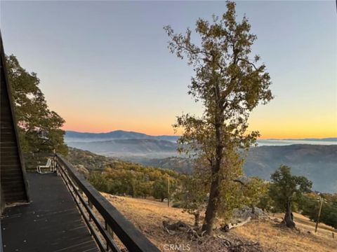 Photo of 27380 Deertrail Drive, Tehachapi, CA 93561 (MLS # PW25225775) Photo of 27380 Deertrail Drive, Tehachapi, CA 93561 (MLS # PW25225775)